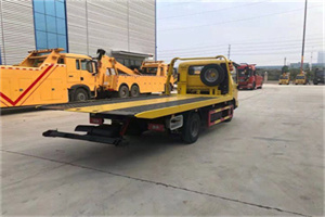 霞山非事故拖车