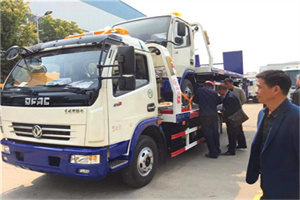霞山汽车道路救援拖车价格